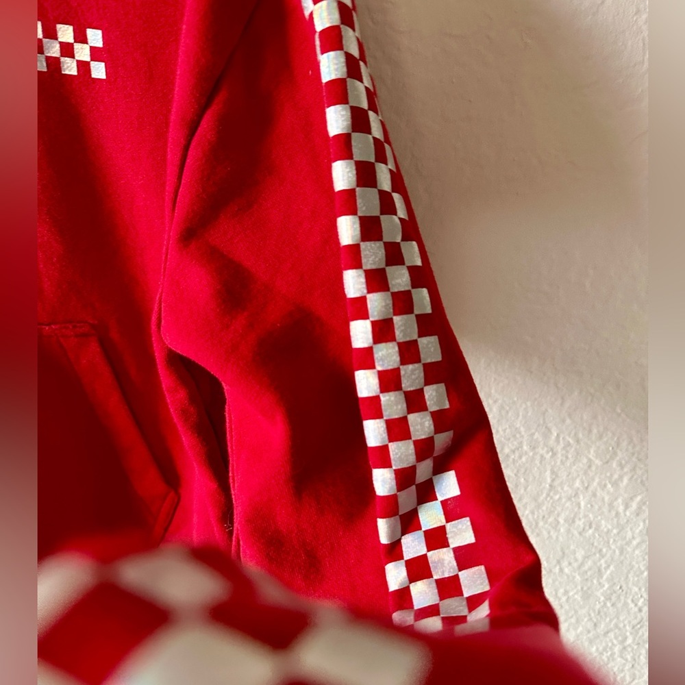 Van’s Cropped Hoodie - Picture 9 of 14
